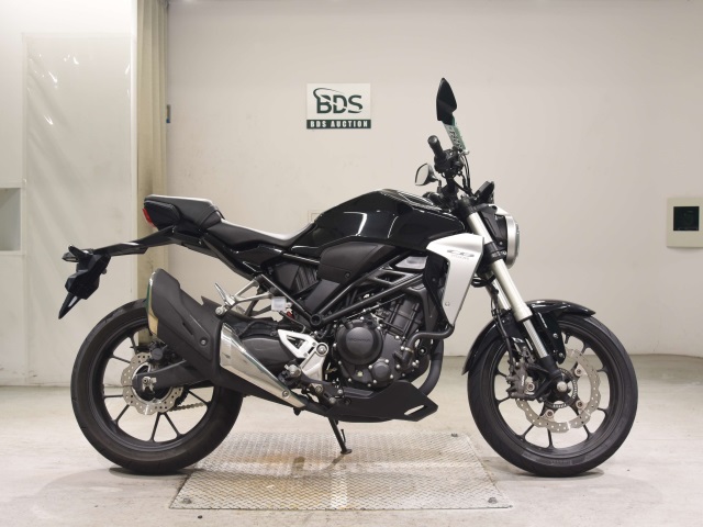 Honda CB250R 2018