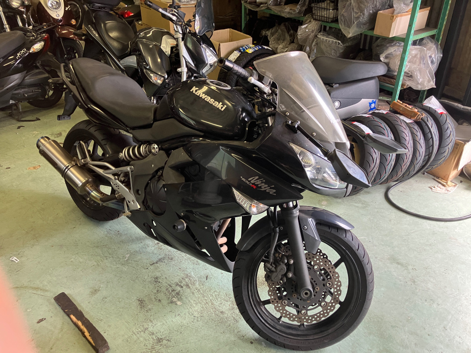 Kawasaki NINJA400R 2011