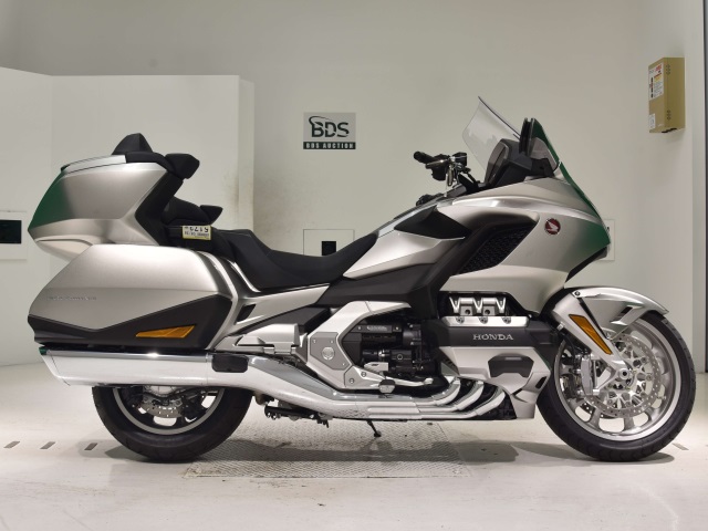 Honda GL1800 TOUR D 2024