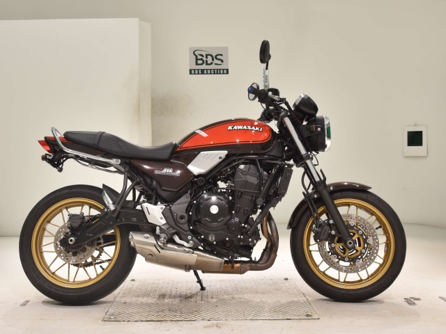 Kawasaki Z650RS 2022