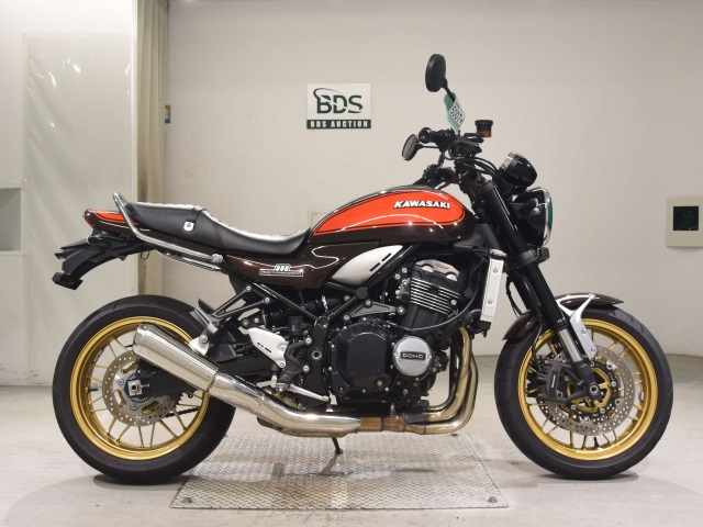 Kawasaki Z900RS 2022