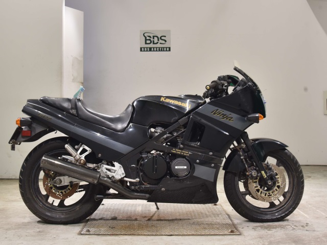 Kawasaki GPZ400R 1989