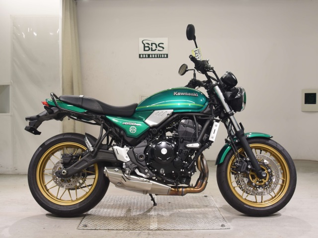 Kawasaki Z650RS 2023