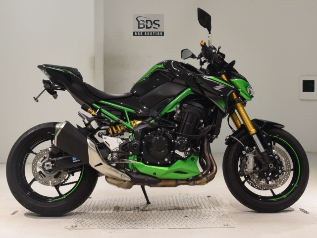 Kawasaki Z900-2SE 2022