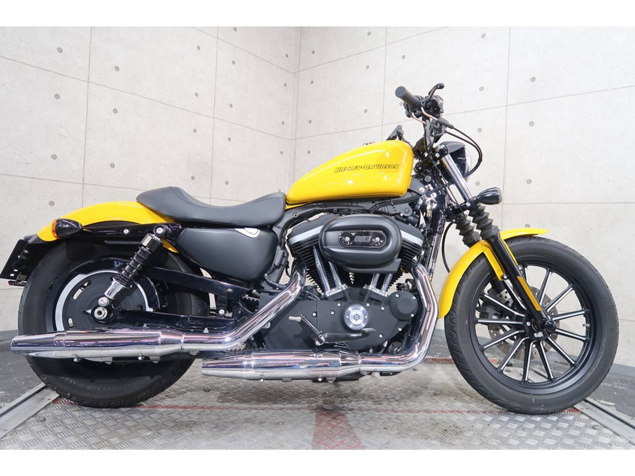 HD SPORTSTER IRON XL883N 2011