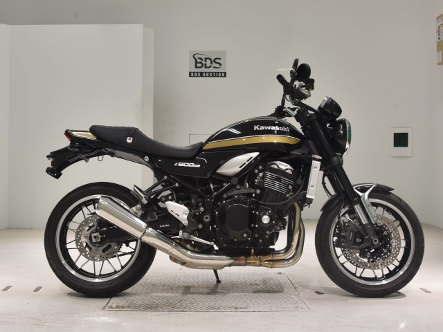 Kawasaki Z900RS 2021