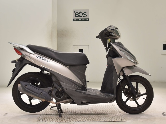 Suzuki ADDRESS V110