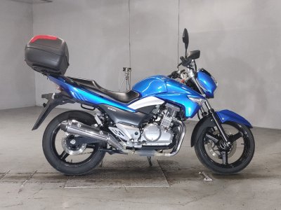 Suzuki GSR250