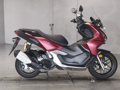 Honda ADV 160 2024