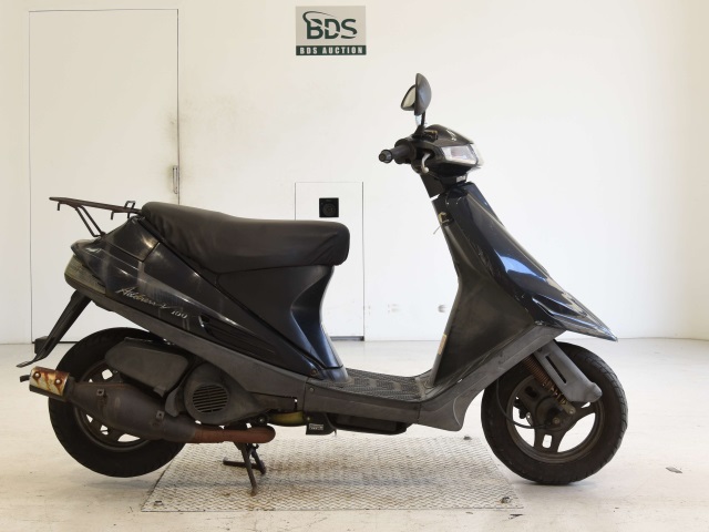Suzuki ADDRESS V100