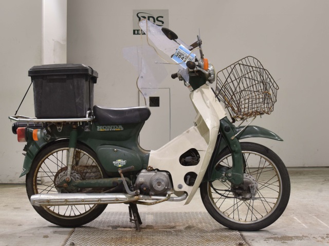 Honda C50 2000
