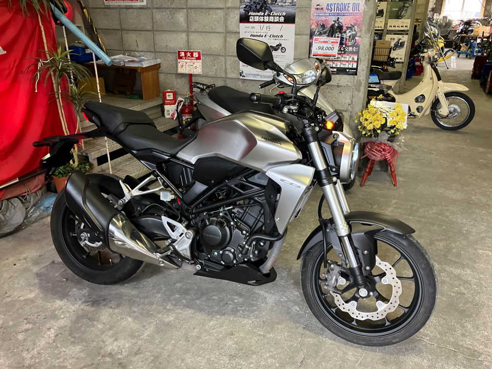 Honda CB250R 2018