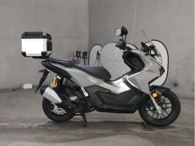 Honda ADV 160 2023