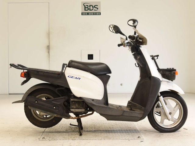 Yamaha GEAR 2011