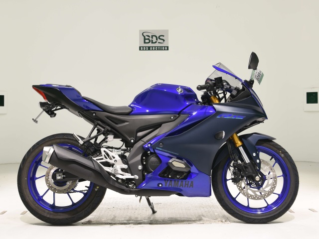 Yamaha YZF-R15 2023