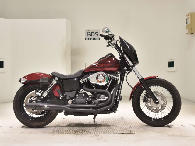 HD STREETBOB FXDB1690 2017