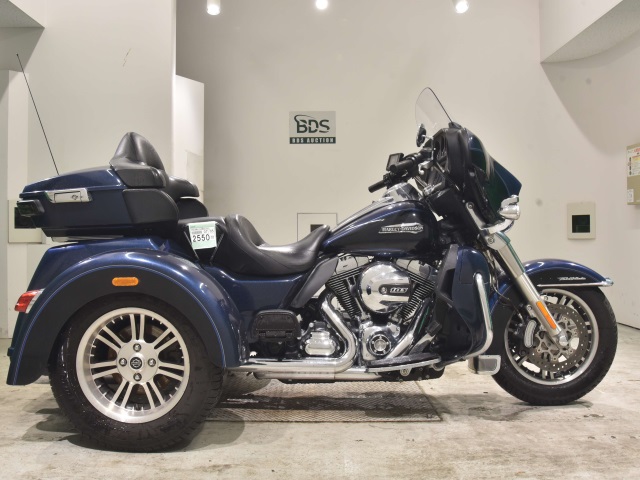 HD ELECTRA GLIDE FLHTCU1690 TRIKE 2014