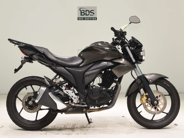 Suzuki GIXXER150