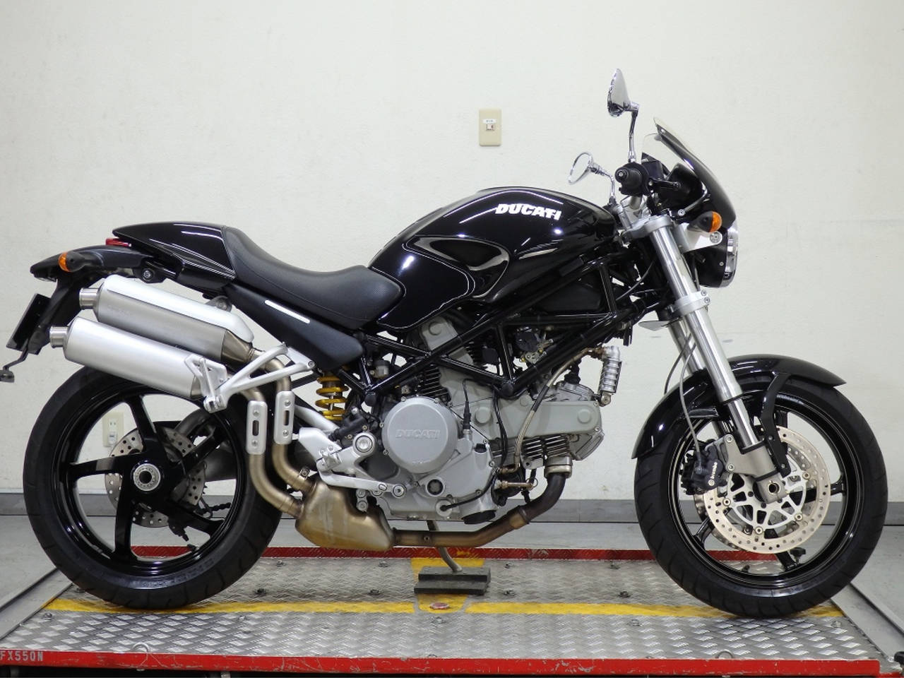 Ducati MONSTER 800 S2R 2005