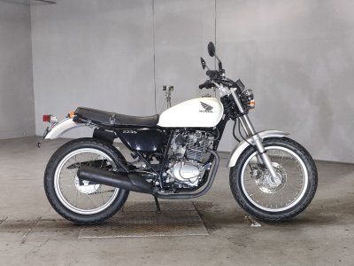 Honda CB223S 2008