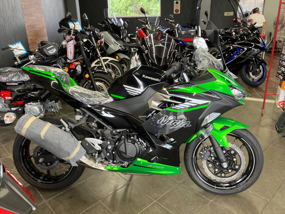 Kawasaki NINJA400