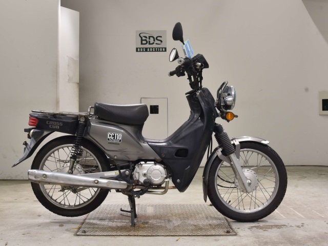 Honda CC110 CROSSCUB 2016