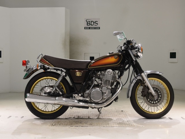 Yamaha SR400 2019
