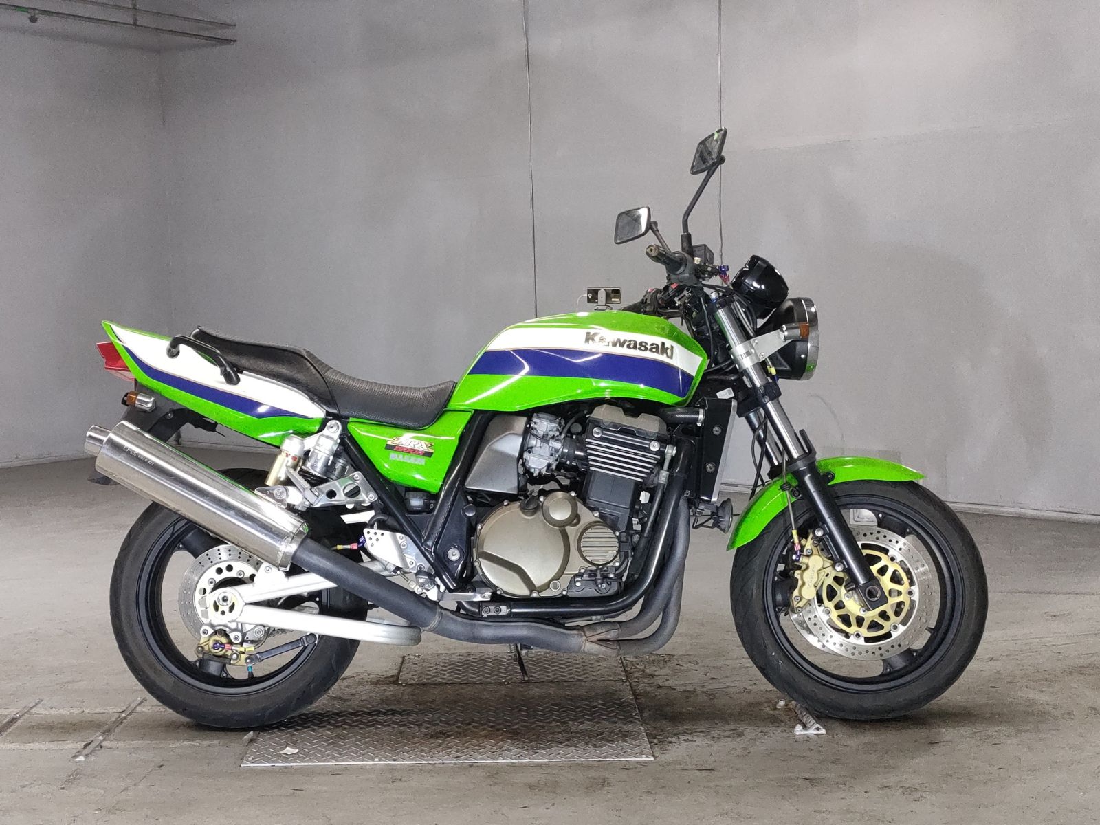 Kawasaki ZRX1200R 2002