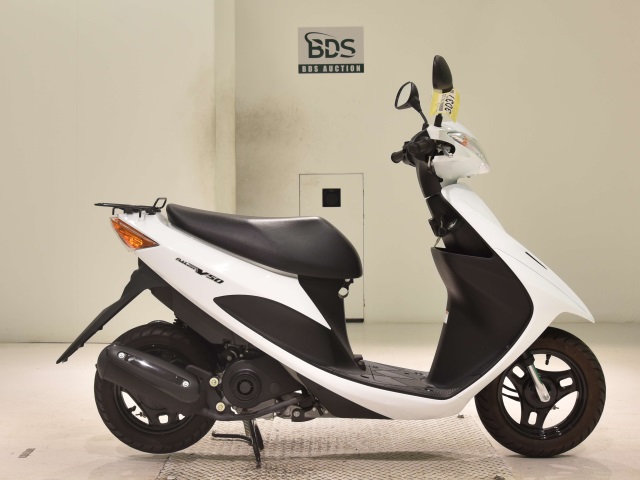 Suzuki ADDRESS V50