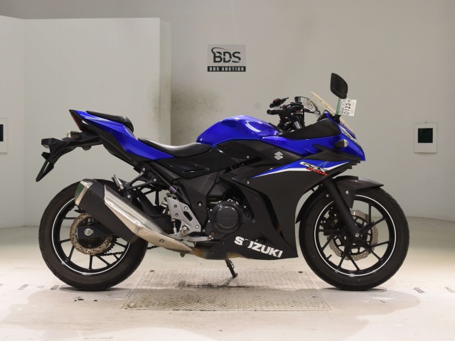 Suzuki GSX250R
