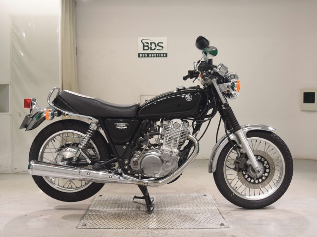 Yamaha SR400 2017