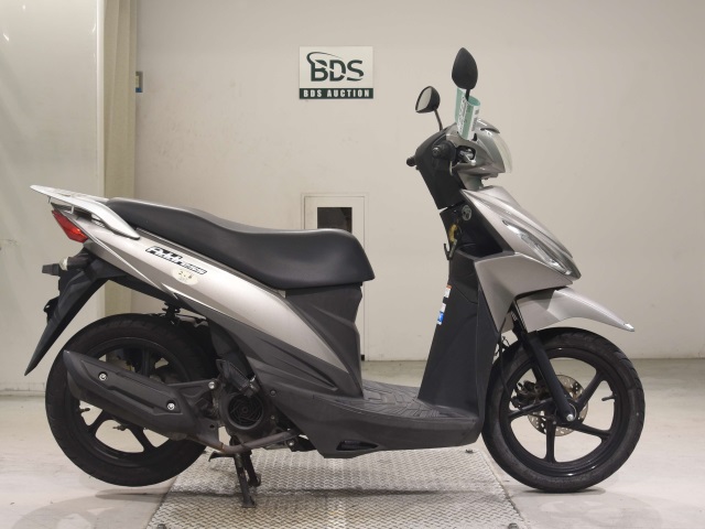 Suzuki ADDRESS V110
