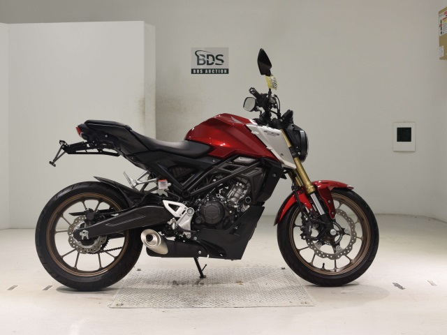 Honda CB125R 2021