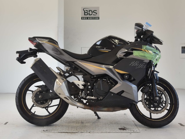 Kawasaki NINJA400 2022