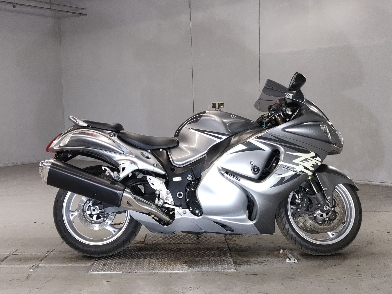 Suzuki GSX1300R HAYABUSA 2010