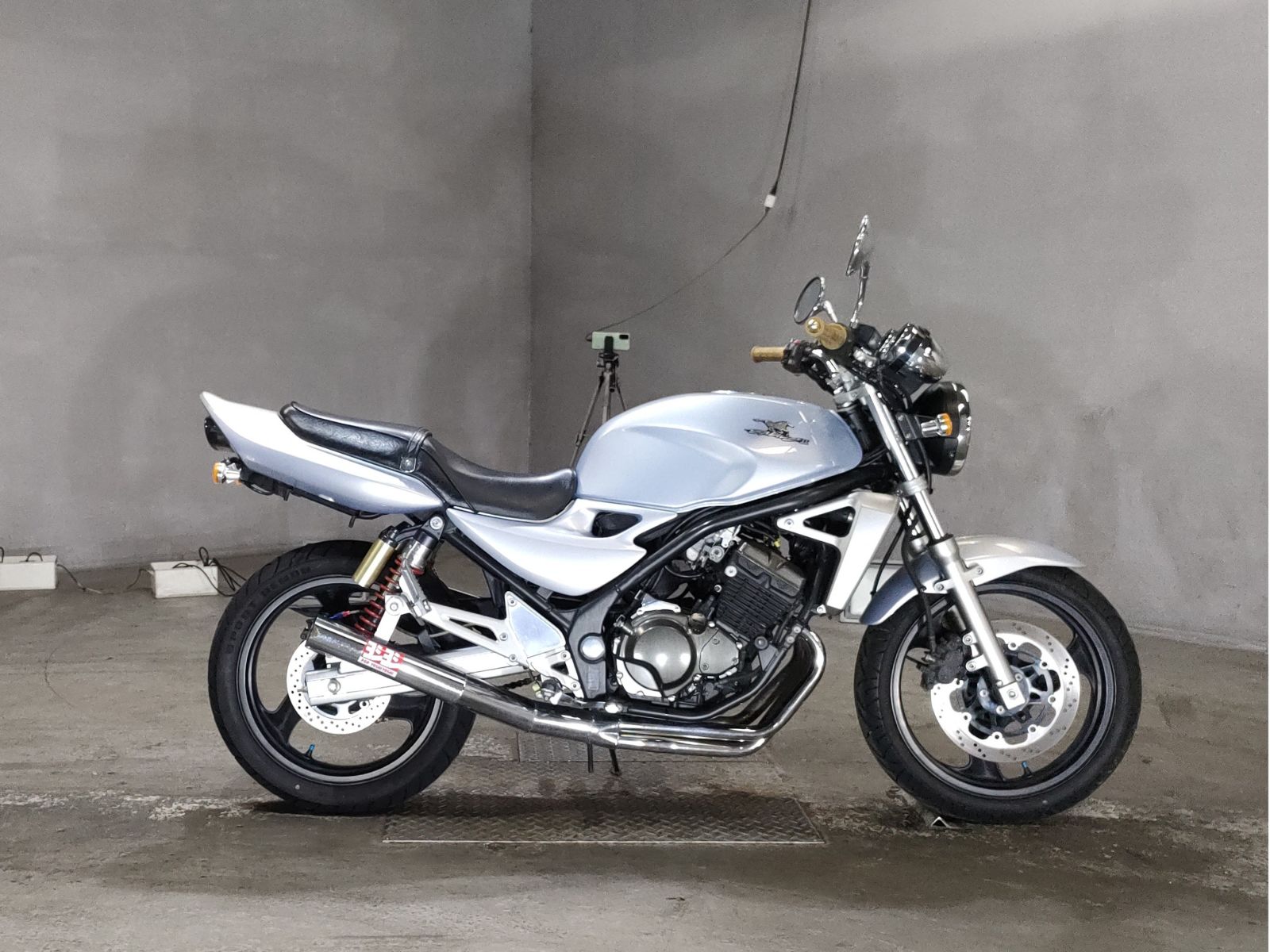Kawasaki BALIUS ZR250 2004