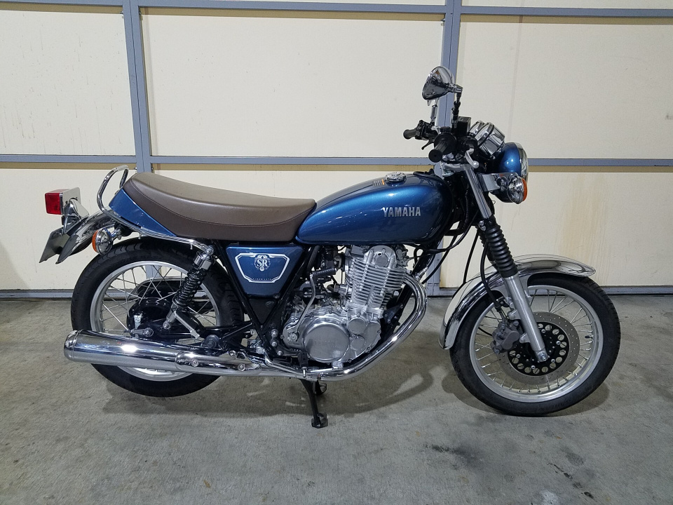Yamaha SR400 2020