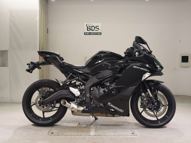 Kawasaki NINJA ZX-25R 2021