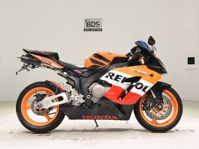 Honda CBR1000RR 2005