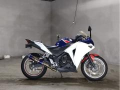Honda CBR250R 2011
