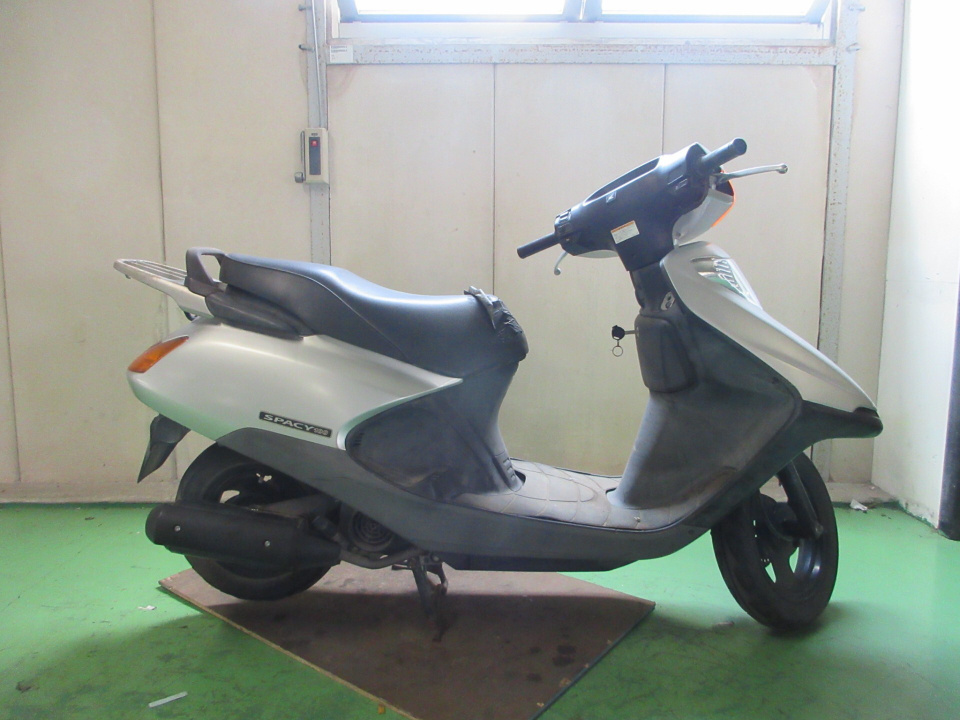 Honda SPACY100 2006