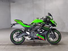 Kawasaki NINJA ZX-25R KRT 2021