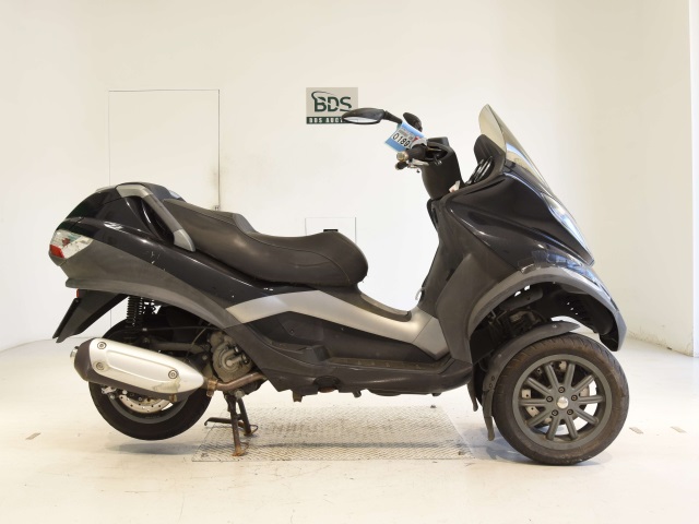 Piaggio MP3 250