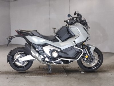 Honda X-ADV750 2025