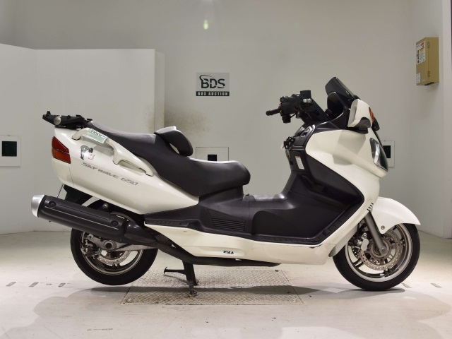 Suzuki SKYWAVE 650 2003