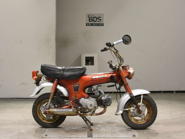 Honda DAX70 1969