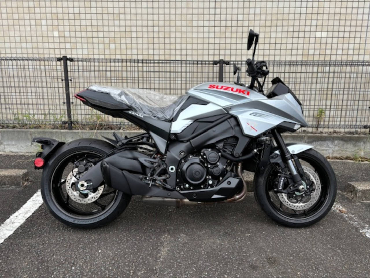 Suzuki GSX-S1000S KATANA