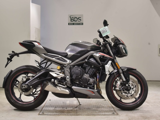 Triumph STREET TRIPLE RS 2021