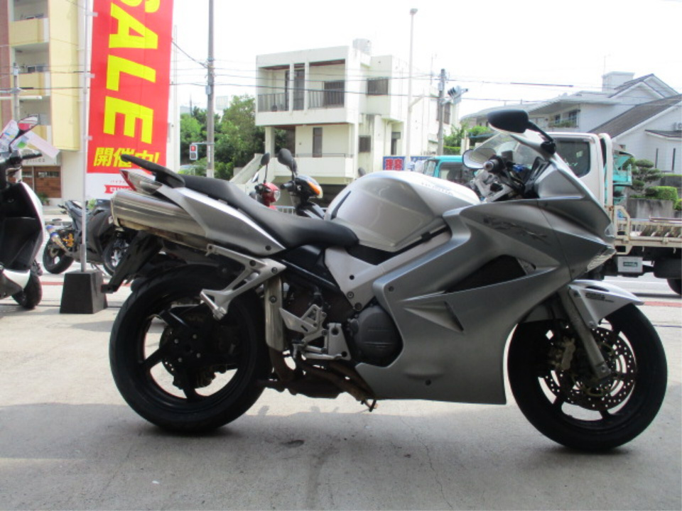 Honda VFR800A 2006