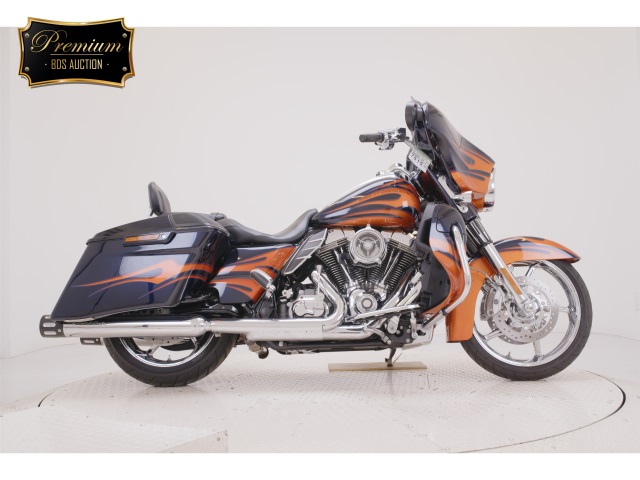 HD STREET GLIDE FLHXSE1800 2015